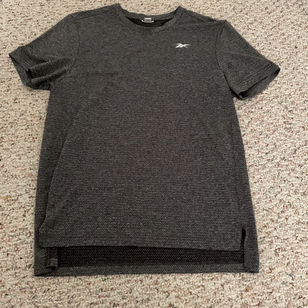 Men grey Reebok tee - Picture 3 of 3